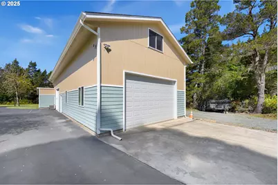 55654 Prosper Jct Rd, Bandon, OR 97411 - Photo 27