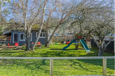 1268 N Elliott St, Coquille, OR 97423 - Photo 27