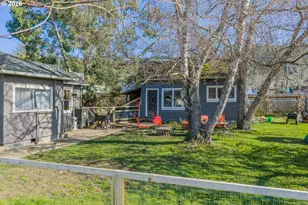 1268 N Elliott St, Coquille, OR 97423 - Photo 3