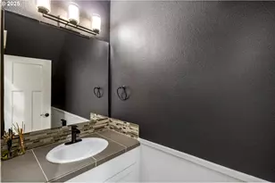 8826 SW Spruce St, Portland, OR 97223 - Photo 21