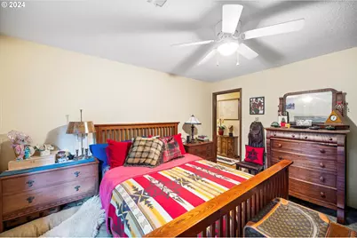 23896 NW Mount Richmond Rd, Yamhill, OR 97148 - Photo 27