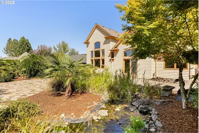 2815 Hazelnut Dr, Woodburn, OR 97071 - Photo 5