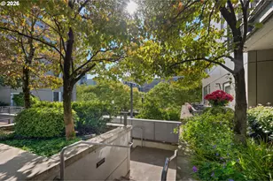 1125 NW 9th Ave, Portland, OR 97209 - Photo 35