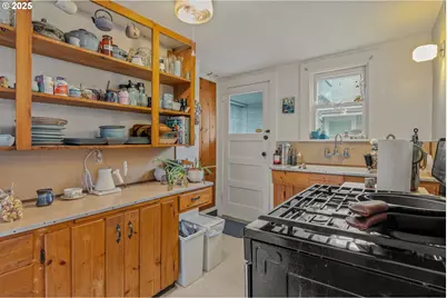 4405 SE Alder St, Portland, OR 97215 - Photo 11