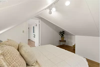 4405 SE Alder St, Portland, OR 97215 - Photo 31