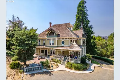 608 W 6th St, The Dalles, OR 97058 - Photo 9