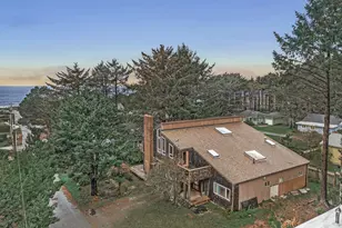 327 Lemwick Ln, Yachats, OR 97498 - Photo 27