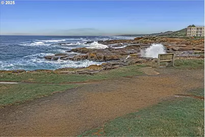 327 Lemwick Ln, Yachats, OR 97498 - Photo 37