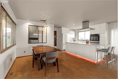 13219 NE Rose Pkwy, Portland, OR 97230 - Photo 7