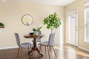 310 NW Uptown Terrace, Portland, OR 97210 - Photo 9