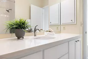 310 NW Uptown Terrace, Portland, OR 97210 - Photo 23