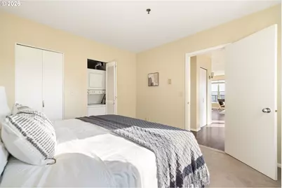 310 NW Uptown Ter #2B, Portland, OR 97210 - Photo 21