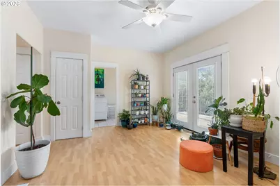 526 W Lincoln St, Bingen, WA 98605 - Photo 15