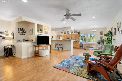 526 W Lincoln St, Bingen, WA 98605 - Photo 7