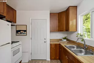 4524 NE Going St, Portland, OR 97218 - Photo 15
