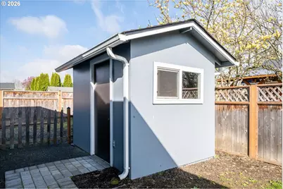 6023 Mondavi Ln, Eugene, OR 97402 - Photo 39