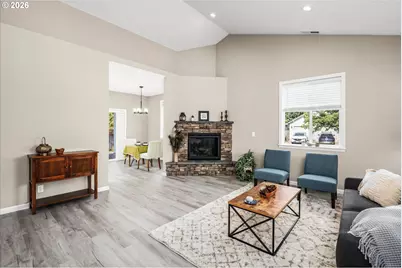 6023 Mondavi Ln, Eugene, OR 97402 - Photo 11