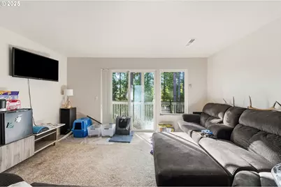 723 N 8th Loop, Coos Bay, OR 97420 - Photo 15