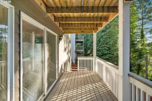 723 N 8th Loop, Coos Bay, OR 97420 - Photo 7