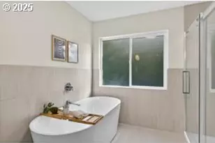 14515 SE Wild Rose Ln, Milwaukie, OR 97267 - Photo 17