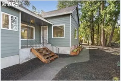 14515 SE Wild Rose Ln, Milwaukie, OR 97267 - Photo 3