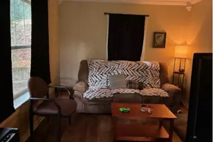 1932 NE Commercial Ave, Roseburg, OR 97470 - Photo 5