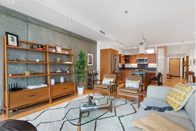 1221 SW 10th Ave #1412, Portland, OR 97205 - Photo 5