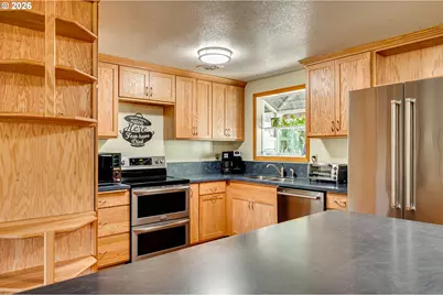 1004 NE 84th Ave, Vancouver, WA 98664 - Photo 3