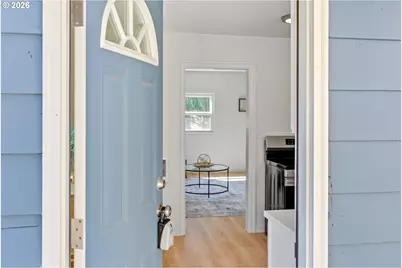 2532 SE 18th Ave, Portland, OR 97202 - Photo 3
