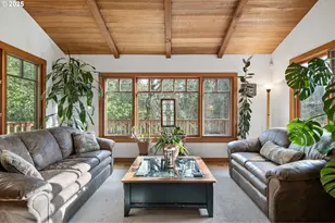 1867 Fircrest Dr, Eugene, OR 97403 - Photo 9