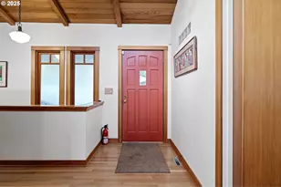 1867 Fircrest Dr, Eugene, OR 97403 - Photo 5