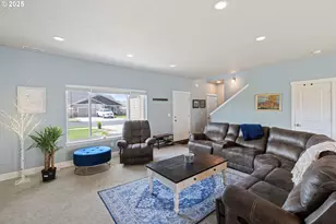 280 NW Double Eagle Ave, Madras, OR 97741 - Photo 3