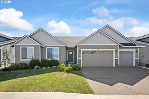 390 S 8th St, Carlton, OR 97111 - Photo 7