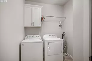 390 S 8th St, Carlton, OR 97111 - Photo 27