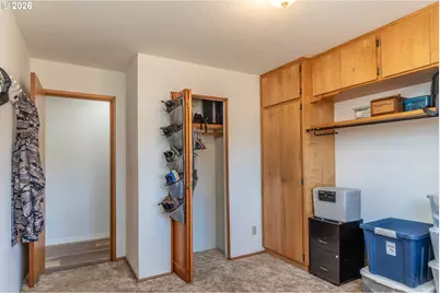 225 SE Stevenson Ave, Myrtle Creek, OR 97457 - Photo 23