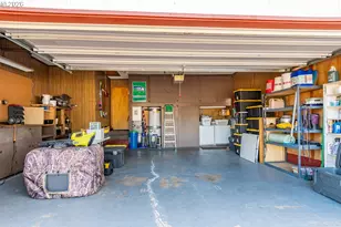 225 SE Stevenson Ave, Myrtle Creek, OR 97457 - Photo 39