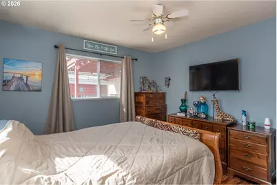 225 SE Stevenson Ave, Myrtle Creek, OR 97457 - Photo 19