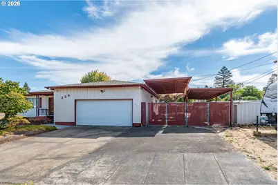 225 SE Stevenson Ave, Myrtle Creek, OR 97457 - Photo 3