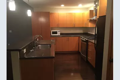 7910 SW 31st Ave #306, Portland, OR 97219 - Photo 9