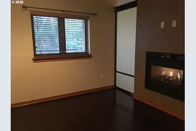 7910 SW 31st Ave #306, Portland, OR 97219 - Photo 5