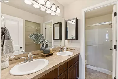 815 NW 1st Ave, Canby, OR 97013 - Photo 17