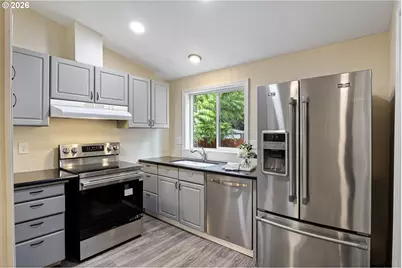 9700 SW Tualatin Rd #18, Tualatin, OR 97062 - Photo 5