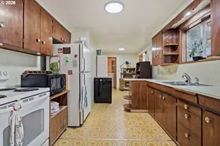 5291 10th St SE, Salem, OR 97306 - Photo 9