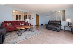 645 SE 4th St, Newport, OR 97365 - Photo 13