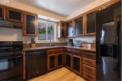 645 SE 4th St, Newport, OR 97365 - Photo 7