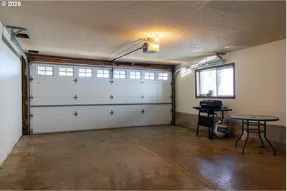 645 SE 4th St, Newport, OR 97365 - Photo 33