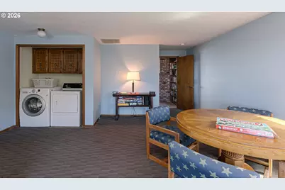 645 SE 4th St, Newport, OR 97365 - Photo 15
