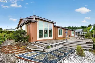 638 NE 55th St, Newport, OR 97365 - Photo 27