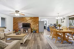 224 6th St, Dayton, OR 97114 - Photo 5