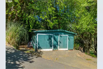 55593 Glen Aiken Creek Rd, Coquille, OR 97423 - Photo 5